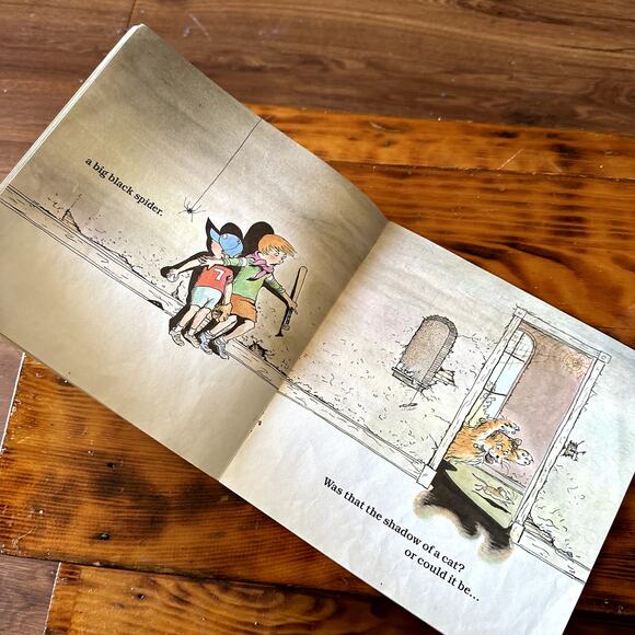 Vintage 1986 The Haunted House Paperback Book - Picture 6 of 11